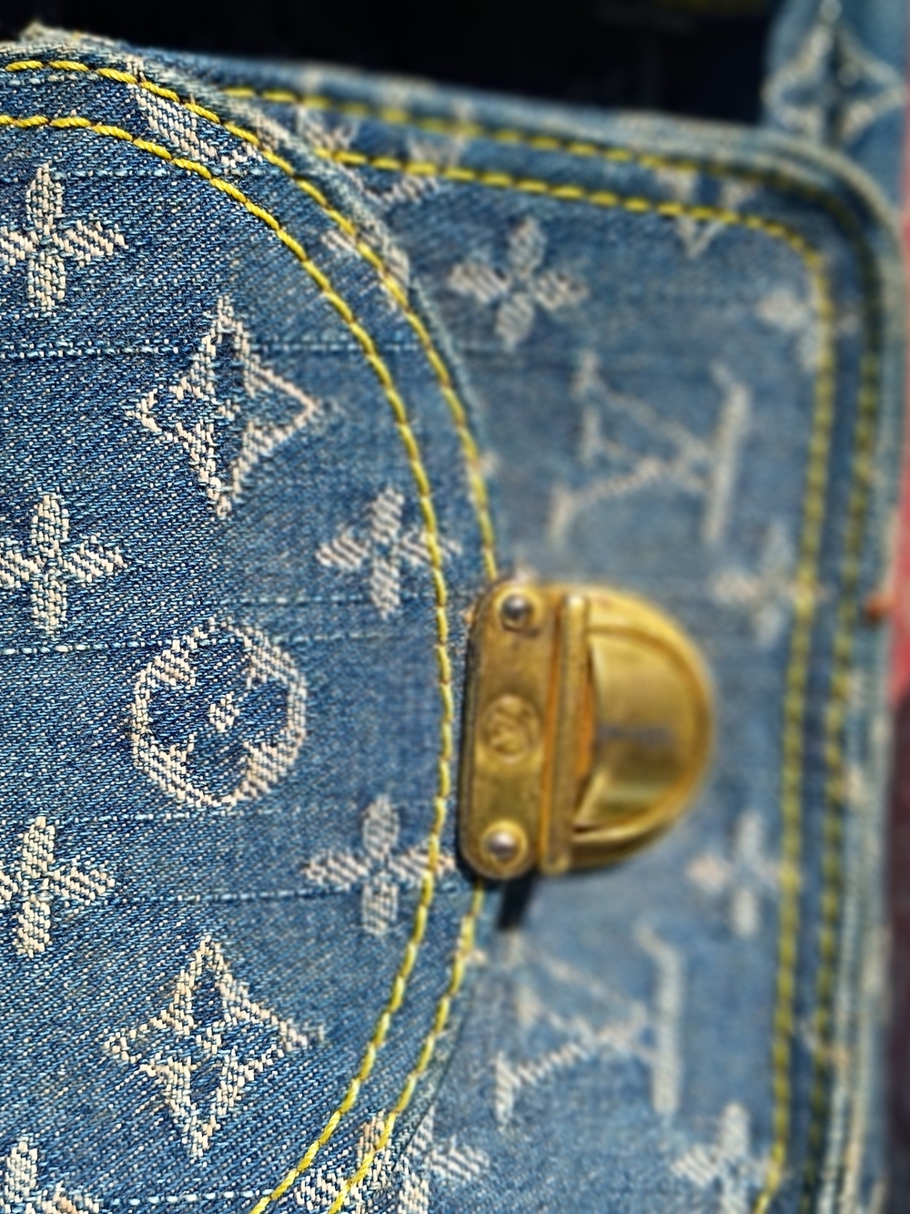 Vintage Louis Vuitton Purse - Picture 4 of 9